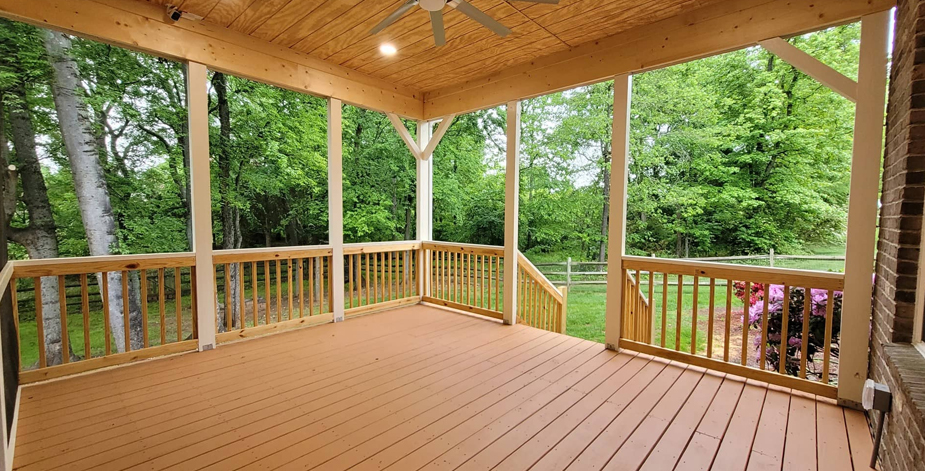  Decks and patio Image 